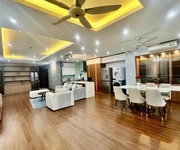 Bán siêu phẩm nhà đường nguyễn chí thanh thang máy 6 tầng