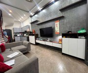 Bán nhà ngọc lâm   35m  x 5tầng   giá hơn 7 tỷ   full nội thất