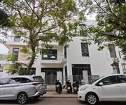 2 Cho thuê biệt thự vạn phúc, 200m2, 4 tầng, thang máy làm văn phòng, nhà ở