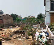 2 Đất tráng việt, gần chân cầu thượng cát, đường 4m, oto ra vào thoải mái.