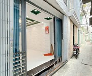 1 Nhà trung tâm quận 7- hẻm xe hơi thông 5m - gần đại học maketing - 2 tầng vô ở ngay - dt 45m2--