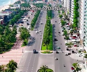 - khách sạn mặt tiền hà bổng, 15 tầng có bể bơi vô cực, thu nhập gần 300tr/th, sát bãi tắm phạm văn