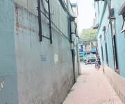 1 Bán nhà c4 mặt phố nguyễn văn cừ 71m vỉa hè rộng, kinh doanh chỉ hơn 13 tỷ còn thương lượng. lh