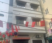 BÁN NHÀ  4 Tầng Lô Góc Ngay Sát Học Viẹn Tài CHính Quốc Gia