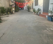 4 BÁN NHÀ  4 Tầng Lô Góc Ngay Sát Học Viẹn Tài CHính Quốc Gia
