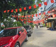 Nhà phân lô giá tốt bắc từ liêm, lô góc ô tô tránh dừng đỗ ngày đêm, view sân chơi, ngõ thông, dân