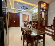 Bán nhà dân xây lạc long quân 41m x 6t x 7,495 tỷ , lô góc 3 thoáng, ô tô, ngõ thông