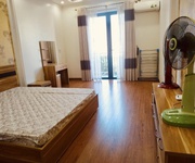 3 Cho thuê nhà mặt phố Văn Cao, 4 ngủ khép kín  80m2 .