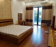 4 Cho thuê nhà mặt phố Văn Cao, 4 ngủ khép kín  80m2 .