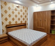 6 Cho thuê nhà mặt phố Văn Cao, 4 ngủ khép kín  80m2 .