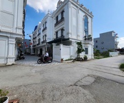 4 Cần Bán Lô đất đẹp ngay cạnh chung cư Quỳnh Hoàng