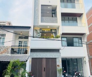 Chính chủ bán nhà đẹp full nội thất - có thang máy, trung tâm quận 7
