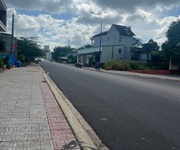 1 Chính chủ cần bán gấp 1 đất mặt tiền và 1 nhà thuộc khu vực tp. hồ chí minh