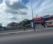 3 Chính chủ cần bán gấp 1 đất mặt tiền và 1 nhà thuộc khu vực tp. hồ chí minh