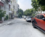 3 Cần bán 75,4m2 đất tổ 8 Thạch Bàn, Phường Long Biên. View công viên, gần chợ, trường học