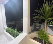 1 Nhà 1 trệt 1 lầu   Kiến trúc hiện đại, diện tích 100m , giá chỉ 2 tỷ 4