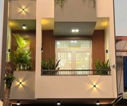Nhà mặt tiền kinh doanh, 3 tầng, t/tâm dĩ an, vô lý thường kiệt, ngang đẹp 5,5m, nhỉnh 6 tỷ