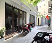 Đội cấn 35m-10,6 tỷ-nhà đẹp,thang máy,ngõ thông,sáng,ba gác đua,gần ô tô