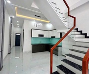 2 Nhà Sài Gòn 2 tầng ngay chợ