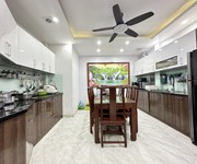 Bán nhà  phố đội cấn   46m    5 tầng   9 tỷ