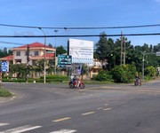 5 Cần bán gấp nhà, đất, vườn 2715m2 - đối diện KCN Đất Đỏ, gần biển, chợ, trường học