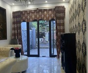 1 Nhà 3 tầng vũ trọng phụng , gần trường quốc tế, siêu thị- chỉ 7,x tỷ đồng - lh: 0917361553
