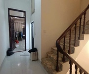 1 Tt cầu giấy 42m x6 tầng 9,5 tỷ.ba gác đỗ cửa,dân xây,ngõ thông,thoáng sáng