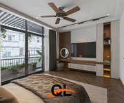 Bán nhà kẻ tạnh  long biên, thang máy   ô tô đỗ cửa, 31m  x 5 tầng  tum   mt 5,15m