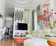 3 Cần bán gấp ngôi nhà - mái thái nghĩ dưỡng hiện đại - view như đà lạt .