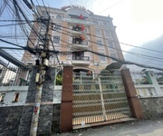 4 Khách sạn lô góc 3  mặt tiền với 5 tầng - có hầm và thang máy 4 Khách sạn lô góc 3  mặt tiền với 5 tầng - có hầm và thang máy