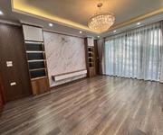 2 Thụy khuê 37m x7 tầng thang máy 18 tỷ ngõ thông ra hồ,10m ra phố ,xe 16 chỗ đỗ cửa