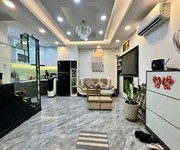 3 Nhà đẹp bến vân đồn   ngang 5m, hẻm 6m