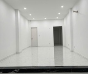 6 Chính chủ bán nhà mặt tiền Đoạn gần đường Nguyễn Hoàng, khu vực sầm uất