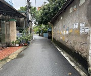 1 Bán 120,7m2 đất hai mặt đường tại ngõ 80 Hoa Lâm, Việt Hưng. Kinh doanh sầm uất, gần Big C