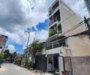 Nhà phố thang máy - đẳng cấp - 4 tầng - full nội thất ngay ngã tư ga - quận 12