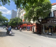 1 Lô góc mặt phố la thành  to  không qh mặt tiền lớn vip nhất phố 74m  nhà 3 tầng giá cực sốc 37 tỷ