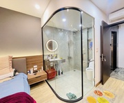 1 Nhà lô góc   6 tầng thang máy   gara ô tô   full nội thất   dân trí cao    nguyễn sơn, long