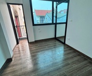 1 Nhà mới xây- hộ khẩu ngọc thụy - 3 tầng,4 phòng ngủ - 4ty25- 10p sang phố cổ 1 Nhà mới xây- hộ khẩu ngọc thụy - 3 tầng,4 phòng ngủ - 4ty25- 10p sang phố cổ