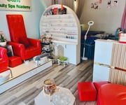 Em cần sang tiệm spa-nail  hoặc share  tại hóc môn