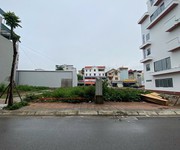 4 Bán đất tđc ngọc thụy   lô đẹp   mặt tiền 5.6m