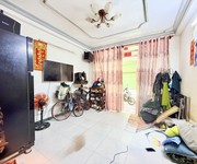 4 Giáp quận 10 vài bước ra đường xe hơi nha chính chủ lâu năm. 4 Giáp quận 10 vài bước ra đường xe hơi nha chính chủ lâu năm.