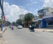 4 Nhà rộng 225m2, dòng tiền tốt 4, giá vốn cực tốt 35 tr/m2  xung quanh 45 tr , đường nhựa 6m, 20m