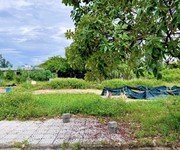 Bán lô đất gần sông sát biển