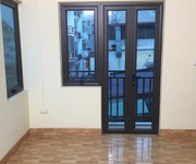 1 Cho thuê căn hộ khép kín tầng 2, 3 nhà 3 tầng
