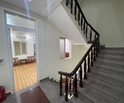 6 Cho thuê nguyên căn 8 ngủ khép kín Văn Cao, DT: 75m2.