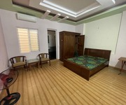 9 Cho thuê nguyên căn 8 ngủ khép kín Văn Cao, DT: 75m2.