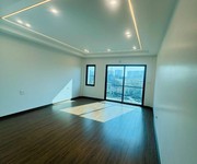 3 Bán nhà ngọc thuỵ 50m x 6t, gara oto, thang máy, sau khai sơn hill chỉ hơn 12 tỷ còn tl. lh
