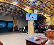 1 Nhà 5 tầng   25 phòng   trung tâm dĩ an