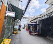 Bán nhà tân kỳ tân quý, tân phú - dt 72m2  4x18 m - hẻm 6m xe hơi 7c thông