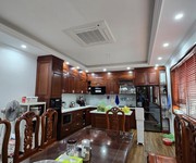 Bán phân lô, kinh doanh, ô tô, ngõ thông phố thái hà 40m 5 tầng mặt tiền  4m 14ty